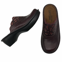 Load image into Gallery viewer, Naot Havana 71028 (Final Sale)