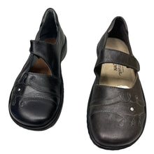 Load image into Gallery viewer, Naot Coast 25021 (Final Sale)