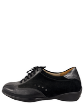 Load image into Gallery viewer, Solidus Holly 321230 laces
