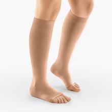 Load image into Gallery viewer, VENOSAN® 4000 Cl.1 20-30 mmHg
