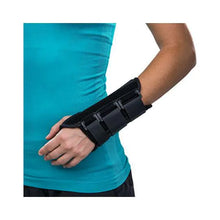 Load image into Gallery viewer, ProCare® Wrist Brace
