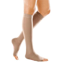 Load image into Gallery viewer, Venosan 4000 Below Knee Silicone Band Compression Stockings
